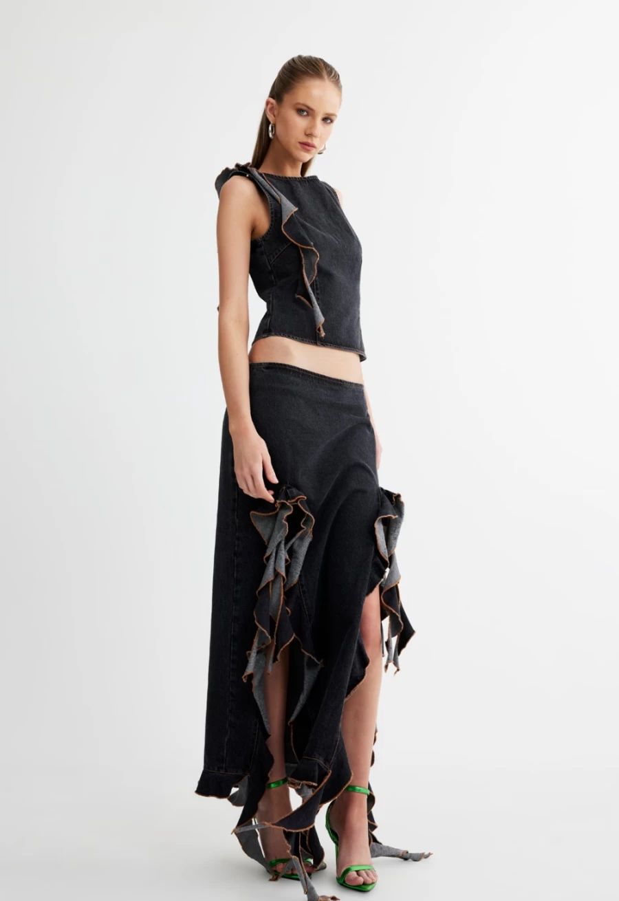 Lioness Women's Charcoal Rendezvous Skirt | Stylish and Comfortable