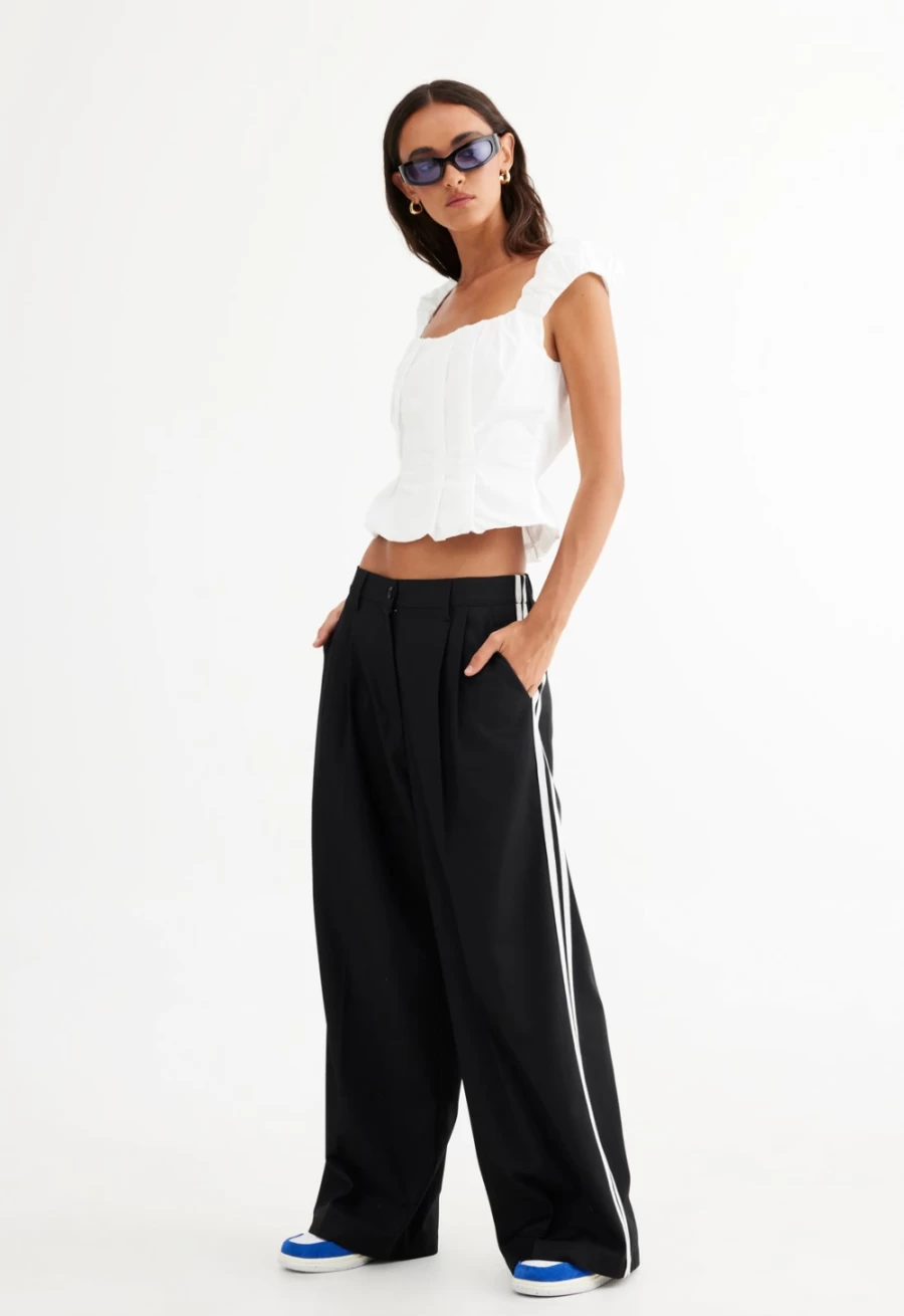 Lioness Women's Off Duty Pant in Onyx - Stylish Casual Trousers