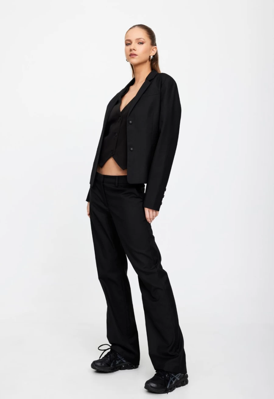 Lioness Women's Onyx Bessette Blazer – Stylish Tailored Jacket for Professional Wear